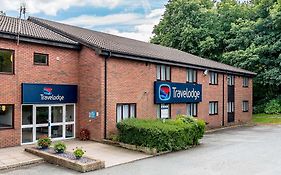 Moto Hilton Park M6 Southbound 3*